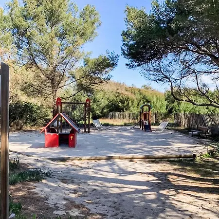 Piscine Et Acces * Йер