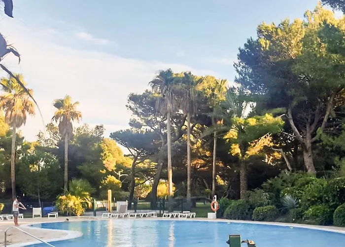 Piscine Et Acces Hyeres